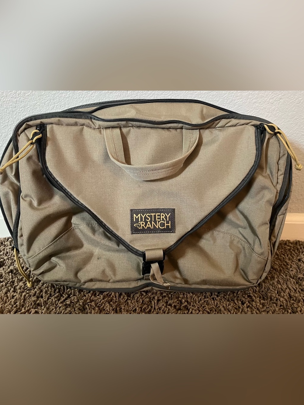 Mystery Ranch 3 Way 18 Expandable briefcase in ponderosa - Picture 2 of 15